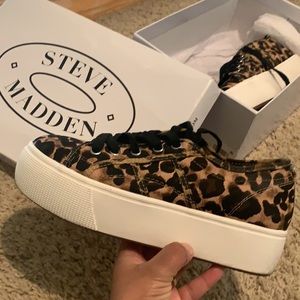 Steve Madden platform leopard shoes